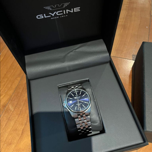 글라이신 컴뱃 클래식 문페이스 오토 gl0193