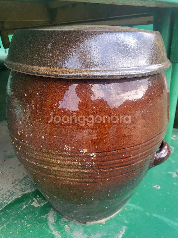 대형 항아리 3개 ,중형항아리2--2