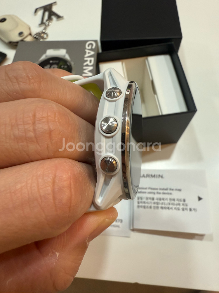 가민포러너 970 화이트--4