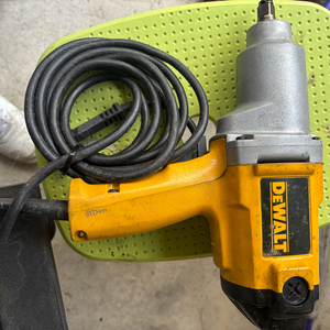 디월트 하이토크 임팩렌치