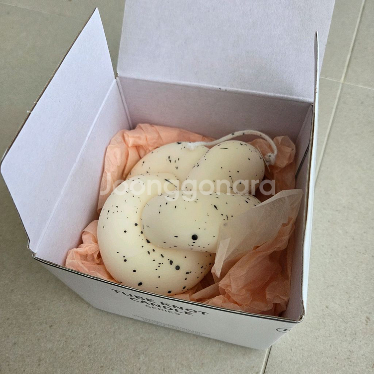 (새상품) 허니플라밍고 튜브 낫 캔들 No.2 - 다크 그레이 도트--4