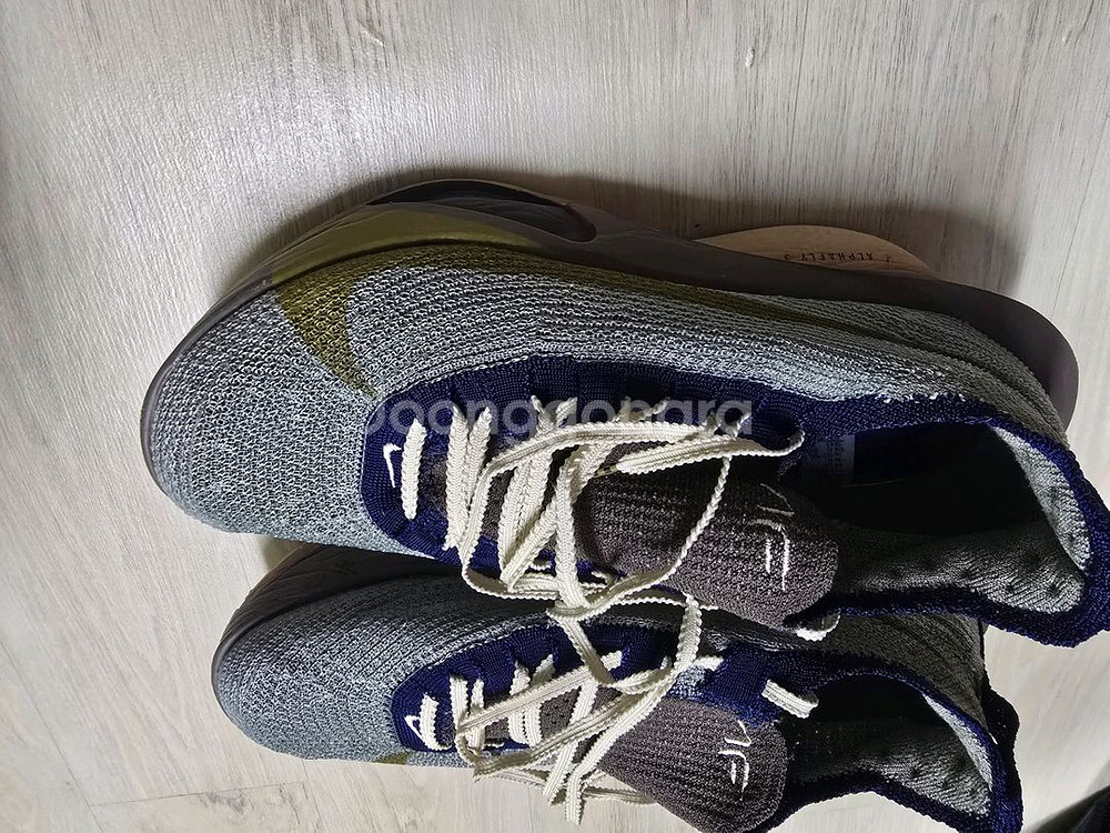 나이키 알파플라이3. 275--0