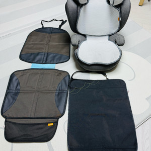 싸이벡스 주니어 카시트, 브리카 보호매트(대전)