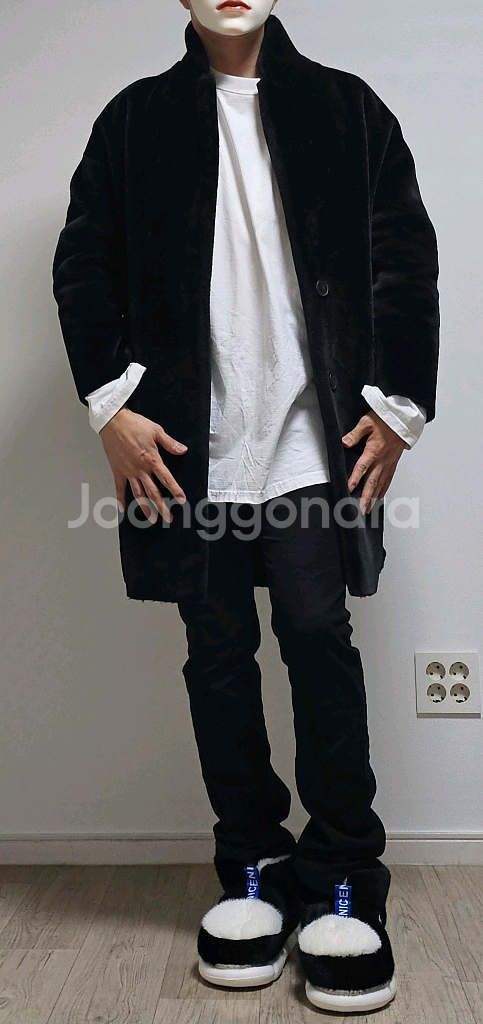 롱 무스탕 코트--1