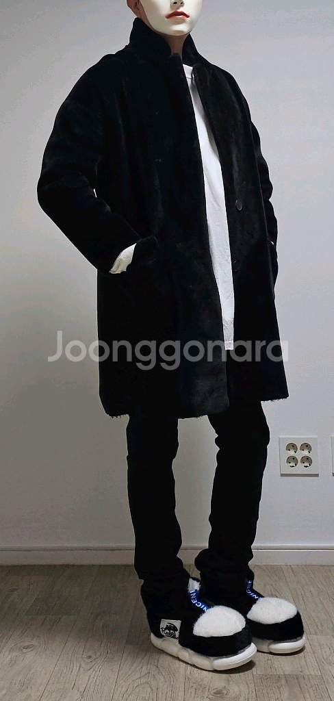 롱 무스탕 코트--2