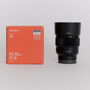 소니 FE 85mm f1.8 sel85f18 판매 합니다.