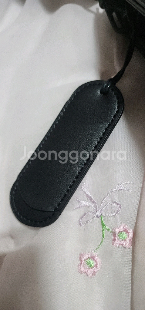 제이미원더 폰 크로스백과 보테가베네타 반지갑--3