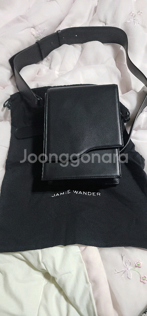 제이미원더 폰 크로스백과 보테가베네타 반지갑--2