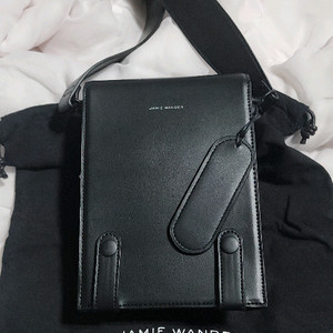 제이미원더 폰 크로스백과 보테가베네타 반지갑