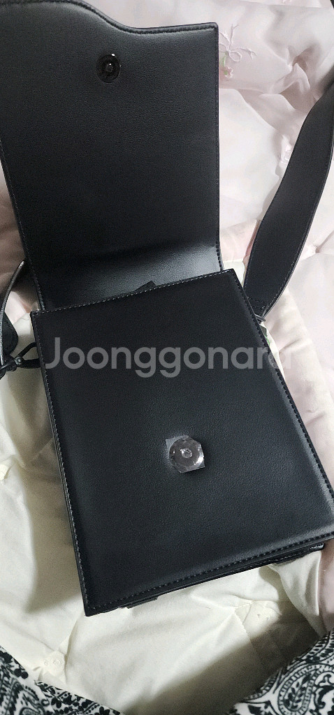 제이미원더 폰 크로스백과 보테가베네타 반지갑--6