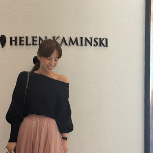 포레베 골지 가오리 니트 바이씨니 러브썸원