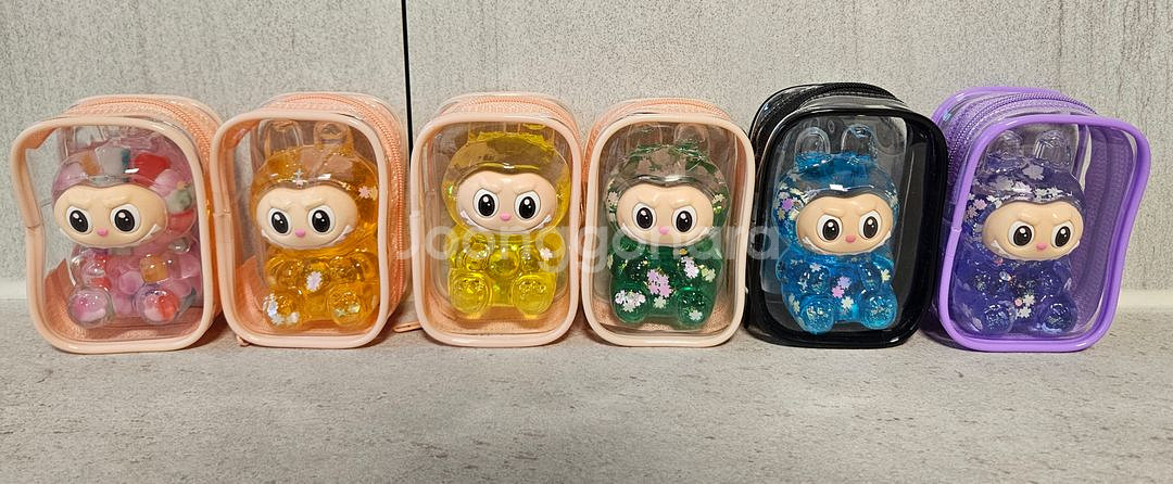 라부부 글리터 오일 피규어 스노우볼--0