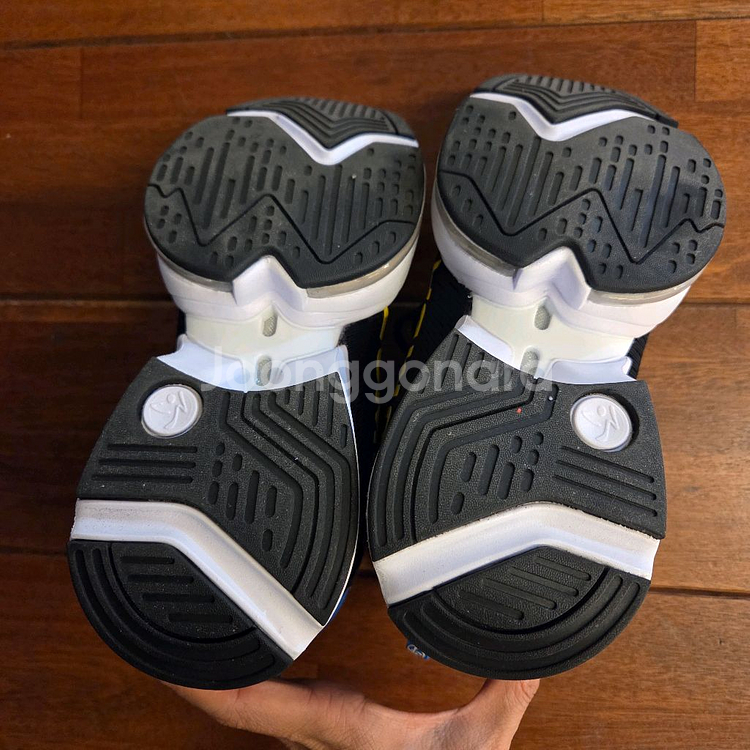 줌바 운동화 240--1