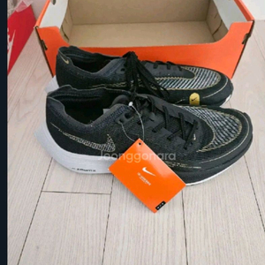 나이키 줌X 베이퍼플라이 넥스트% 2 블랙 골드 이미지