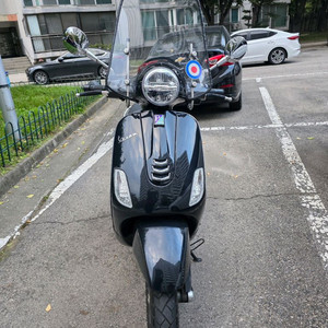 23년식 베스파 lx125 블랙 판매합니다