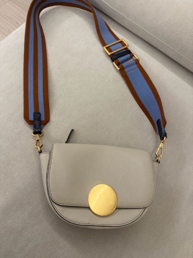 오야니 로티 새들 크로스바디백 이미지