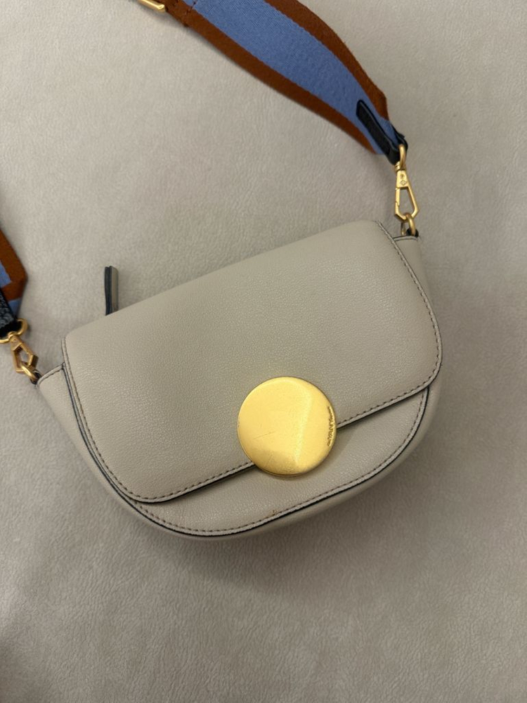 오야니 로티 새들 크로스바디백 이미지