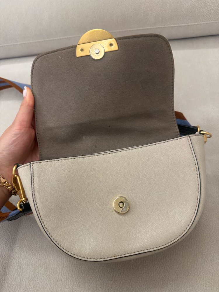 오야니 로티 새들 크로스바디백 이미지