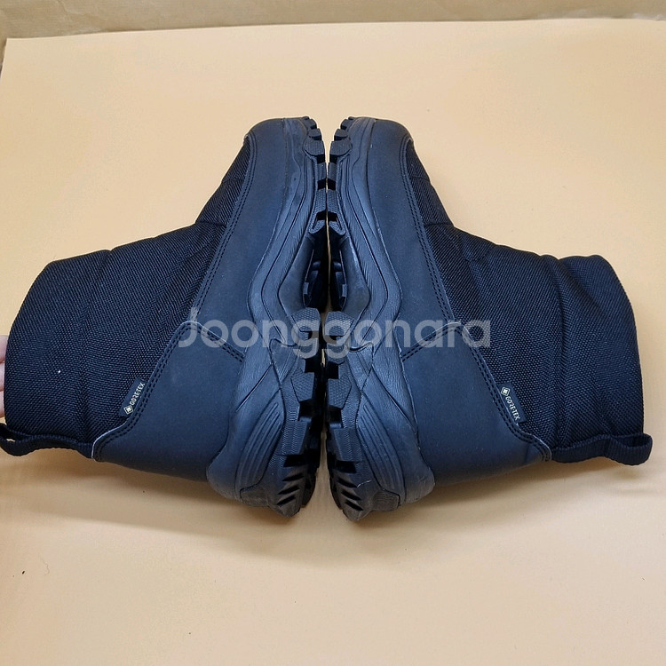 블랙야크 여성등산화240.--4