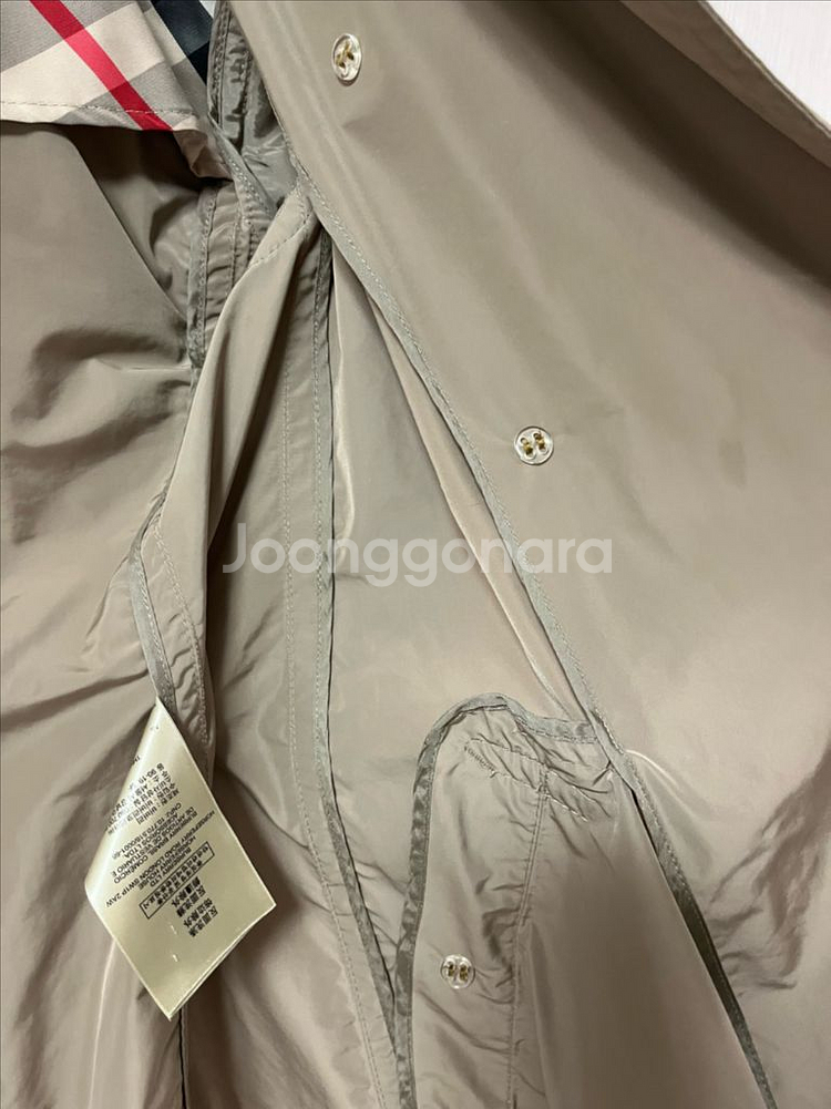 버버리 여성 트렌치코트--3