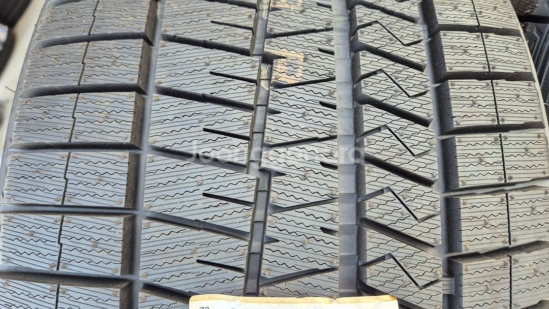 245 40 19, 275 35 19 던롭 윈터타이어--1