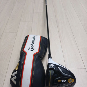 테일러메이드 M2 드라이버