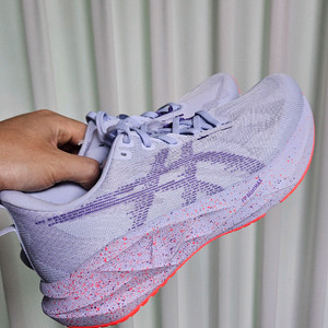 아식스 노바블라스트5 도쿄 265 러닝화