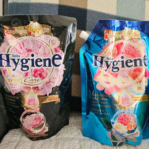 하이젠 섬유유연제 1.1L 2개 팝니다.