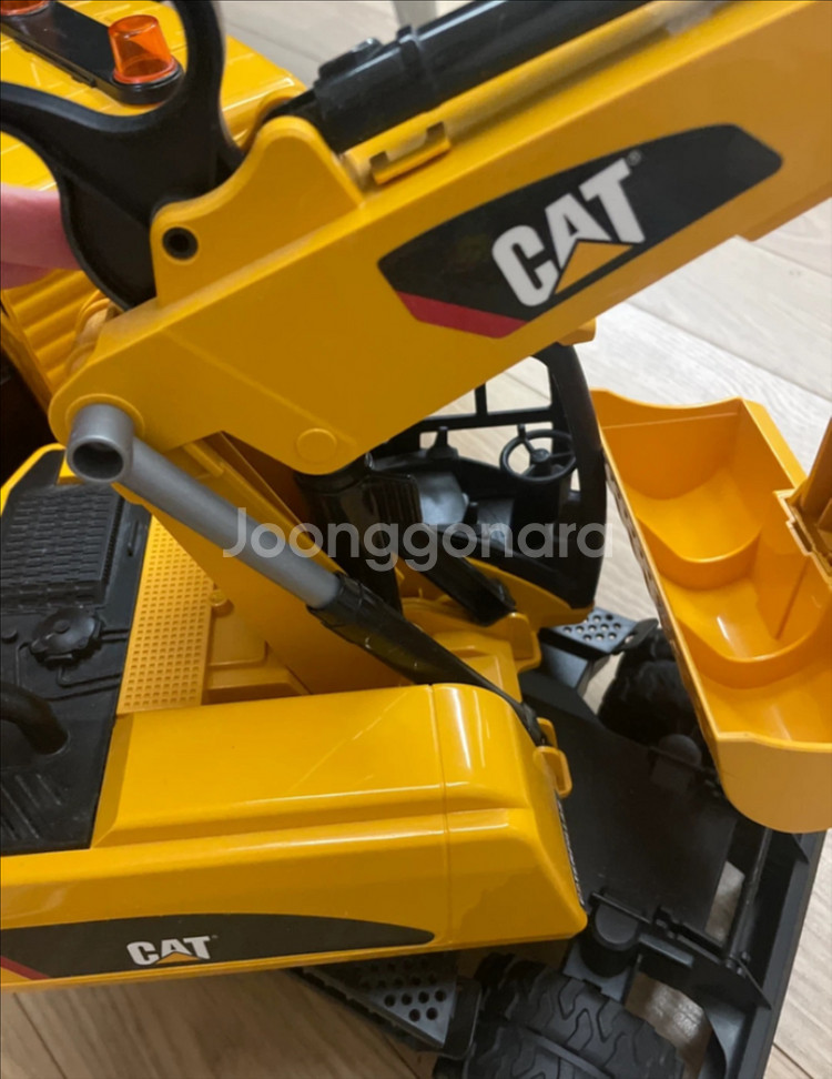 브루더 MAN 크레인 트럭+ CAT 굴삭기--5