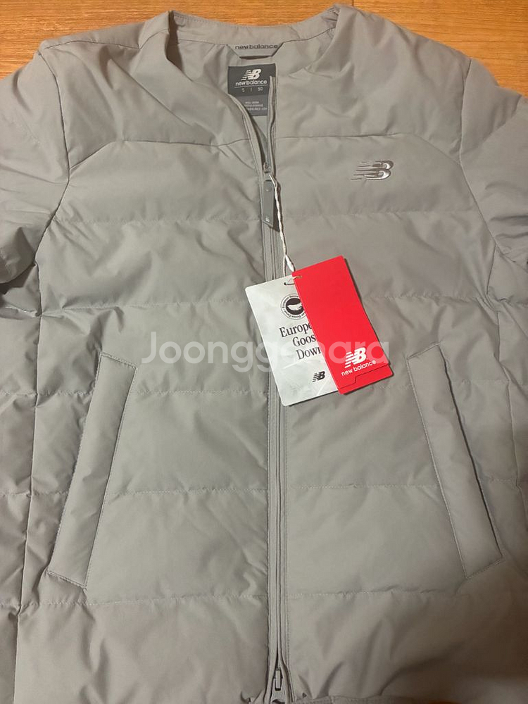 뉴발란스 패딩 팝니다--0