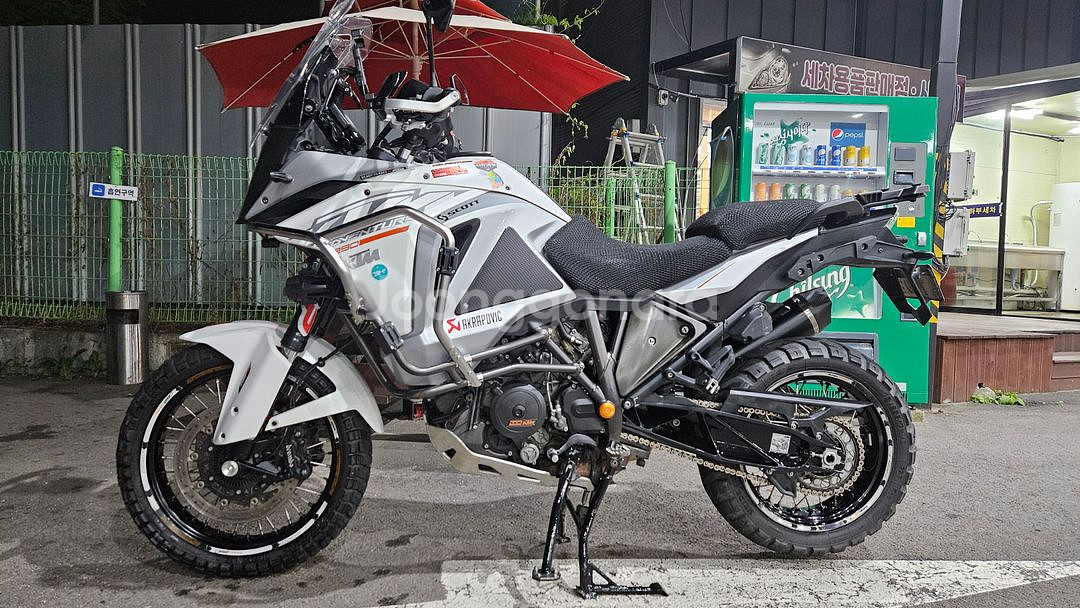 최저가 급매 KTM 1290 수퍼어드벤처--3