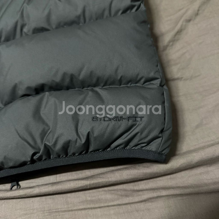 나이키 스톰핏 패딩베스트 판매합니다--7