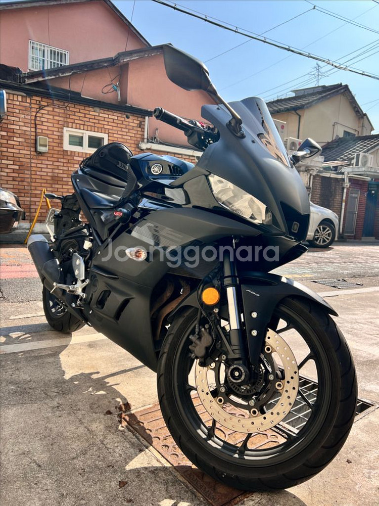 야마하 YZF-R3 ABS 블랙 슬라이더 장착 모델--1