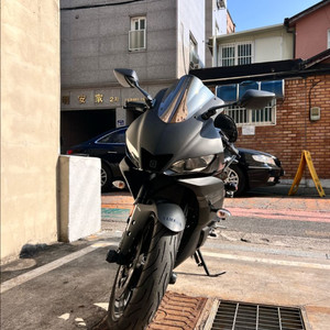 야마하 YZF-R3 ABS 블랙 슬라이더 장착 모델