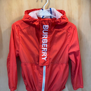 버버리 키즈 바람막이 6y