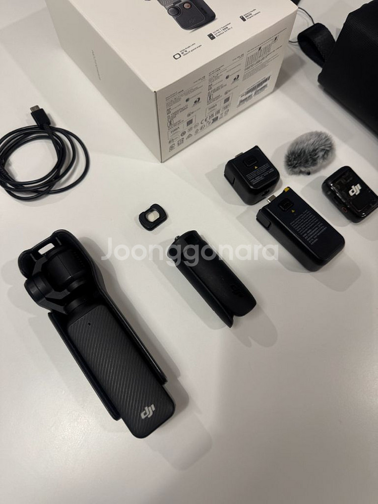 DJI 오즈모 포켓3 크리에이터 콤보--1