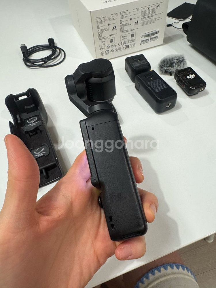 DJI 오즈모 포켓3 크리에이터 콤보--5