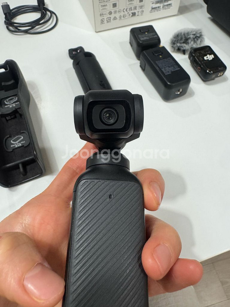 DJI 오즈모 포켓3 크리에이터 콤보--6