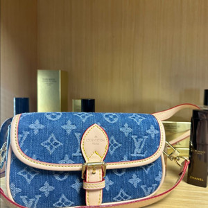 모노그램 데님 크로스백