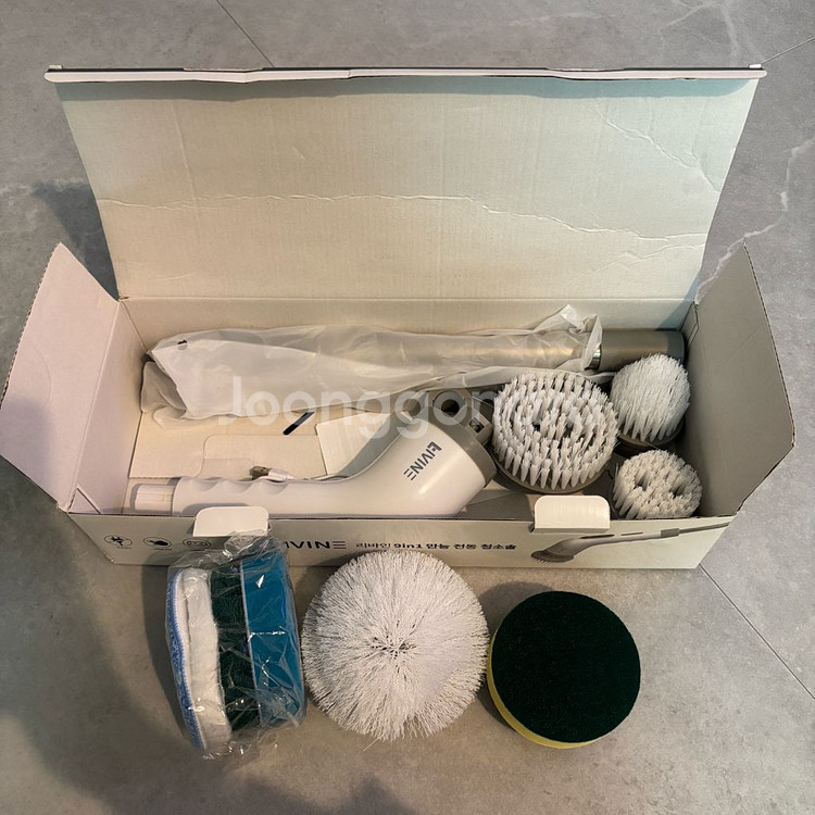 새상품 리바인 만능 전동 청소솔+브러시 9종--2