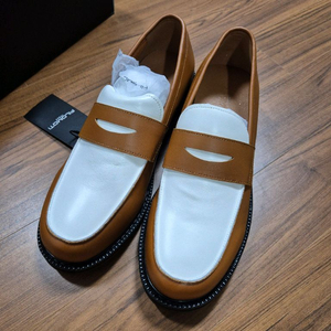 (새상품) 에테르노 필로모티 로퍼 브라운&화이트