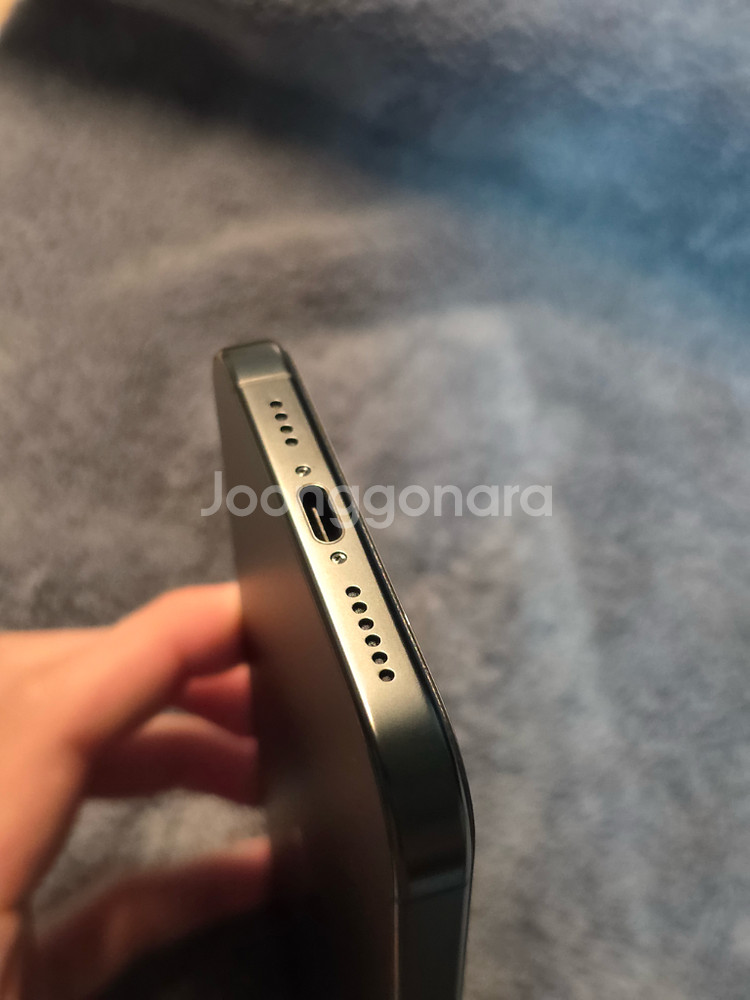 아이폰 16 프로맥스 1TB 블랙 티타늄--3