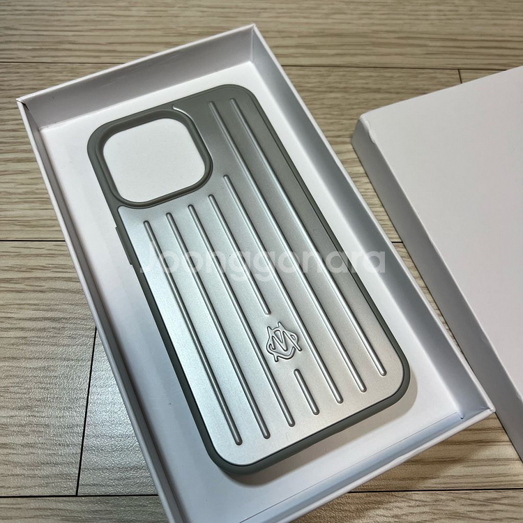 리모와 st. 아이폰 13 프로 케이스--2