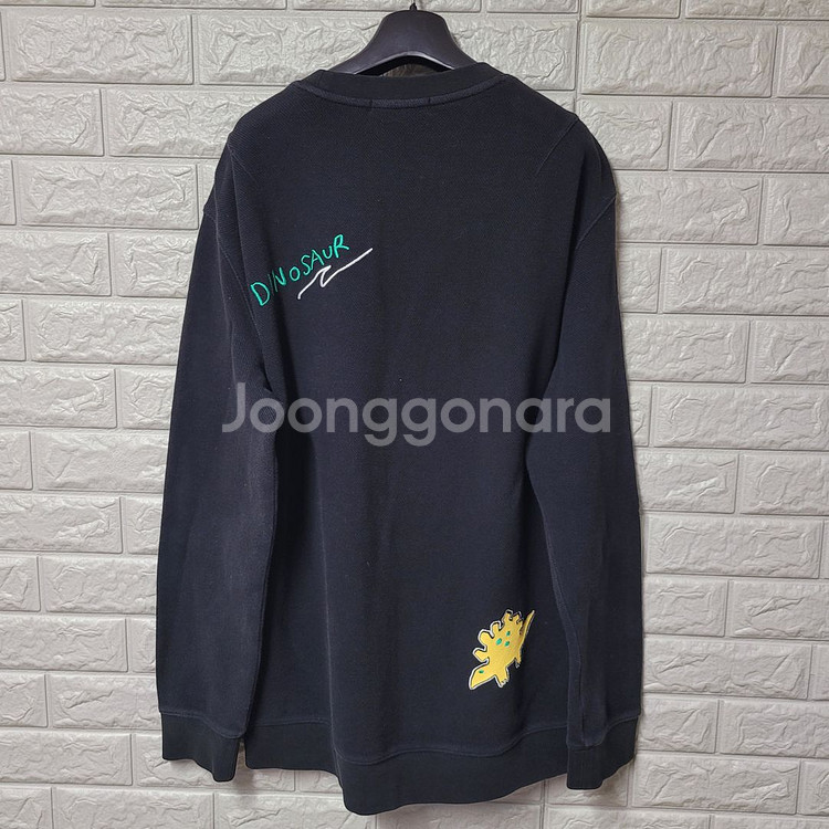 리버클래시 블랙 라운드 오버핏 티셔츠--1