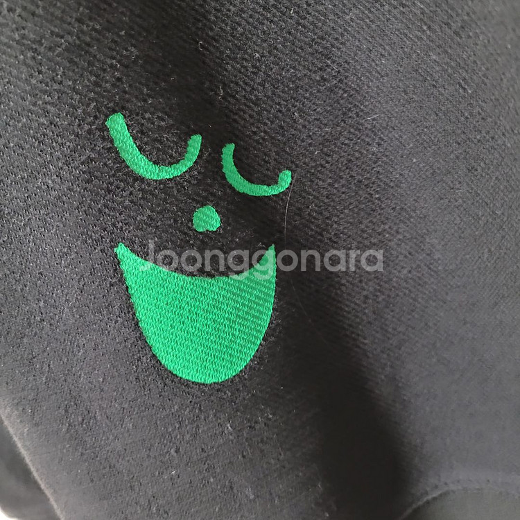 리버클래시 블랙 라운드 오버핏 티셔츠--4