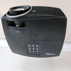 옵토마 HD50 빔프로젝터 150 인치 스크린 스피커등 풀세트
