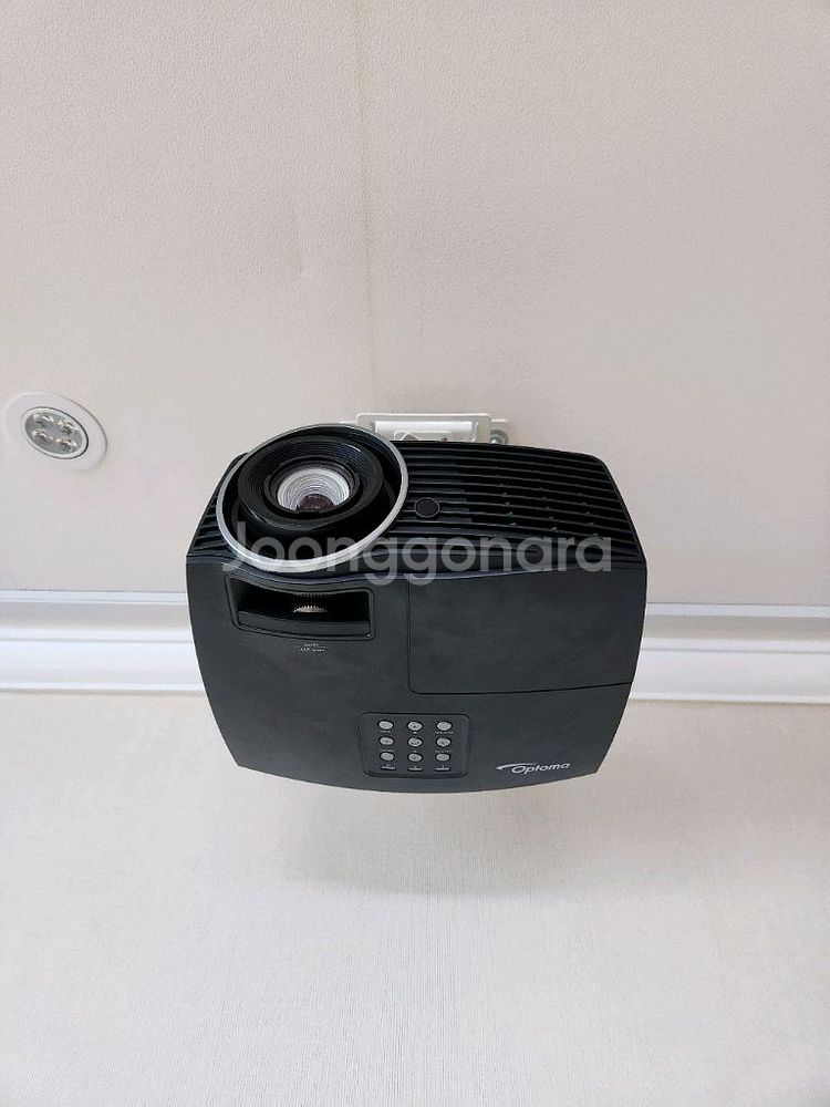 옵토마 HD50 빔프로젝터 150 인치 스크린 스피커등 풀세트--2