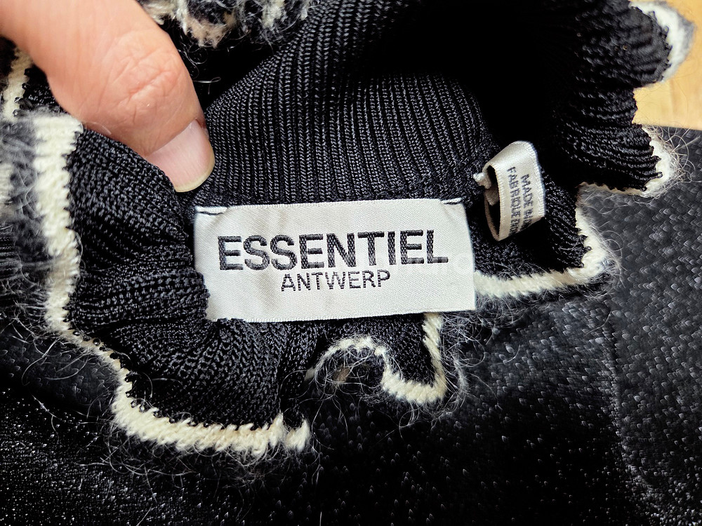 에센셜앤트워프(ESSENTIEL ANTWERP) 오리엔트 탑 프리사이즈--4