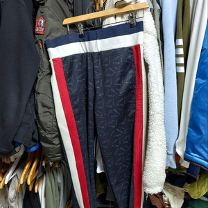 몽클레어 올오버 로고 패턴 트랙 팬츠 m