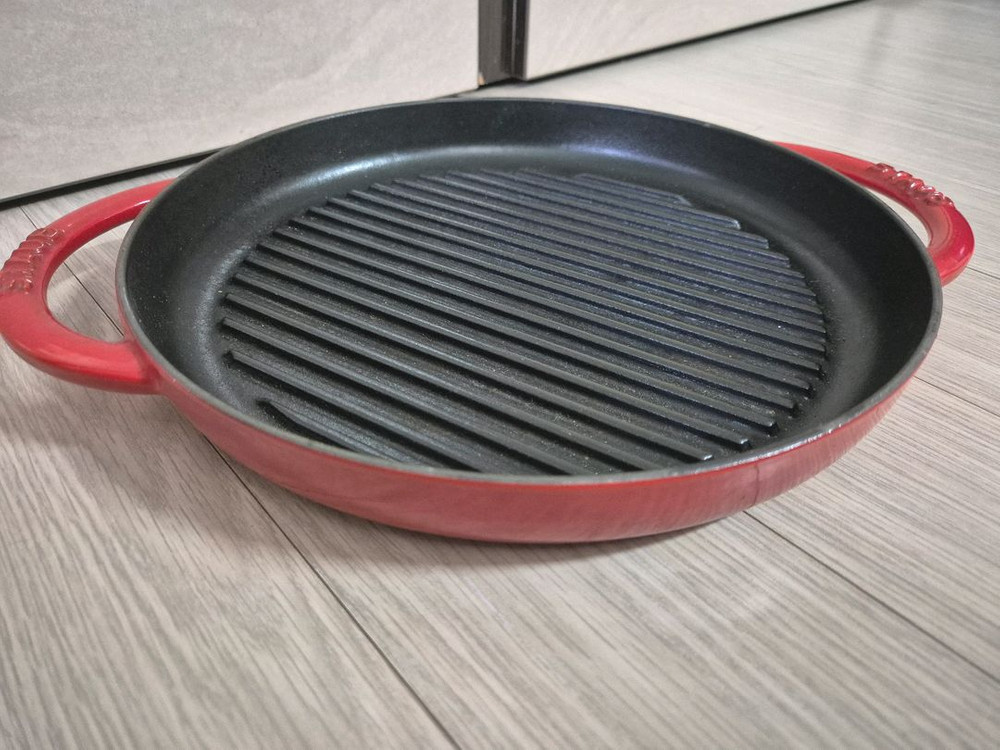 스타우브 그릴팬 26cm 그릴 후라이팬 무쇠팬 스테이크팬 이미지